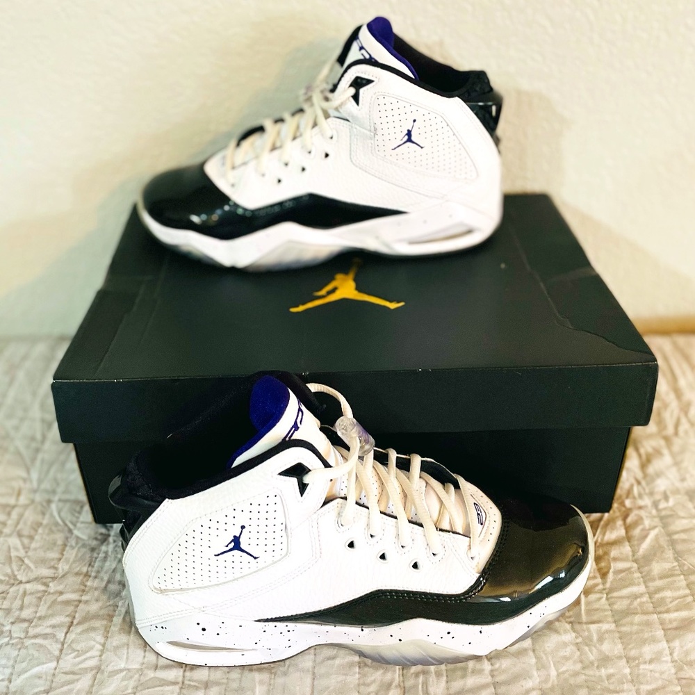 Air Jordan B'Loyal Kids Basketball Shoes---Size 6.5 Y/Women's size 8